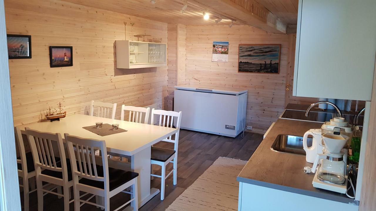 Farmer Apartment Laukvik エクステリア 写真
